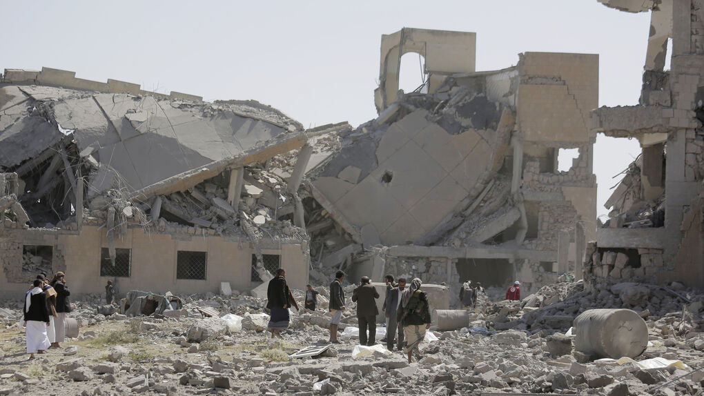 Israel derriba otro objetivo militar en Yemen: el palacio presidencial hutí Israel derriba otro objetivo militar en Yemen: el palacio presidencial hutí