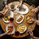 Los 10 wine bars imprescindibles de Madrid para los amantes del vino