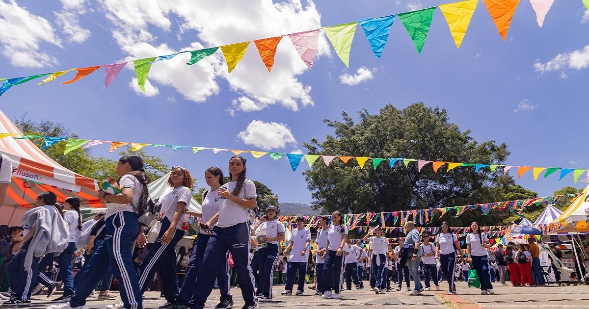 Noticias Medellín: Vuelve la Feria Camino a la UdeA para estudiantes