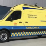 Vuelca un autobús escolar con seis menores en Ponteareas