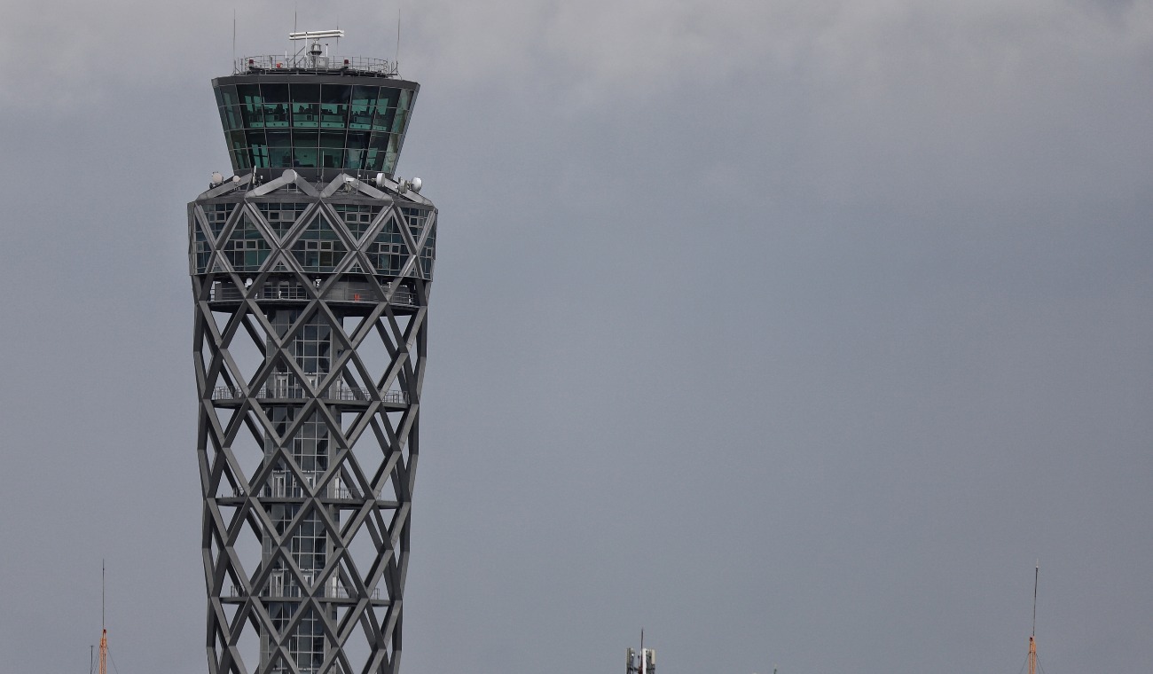 Ingreso de joven a torre de control de El Dorado: van cinco suspendidos Ingreso de joven a torre de control de El Dorado: van cinco suspendidos