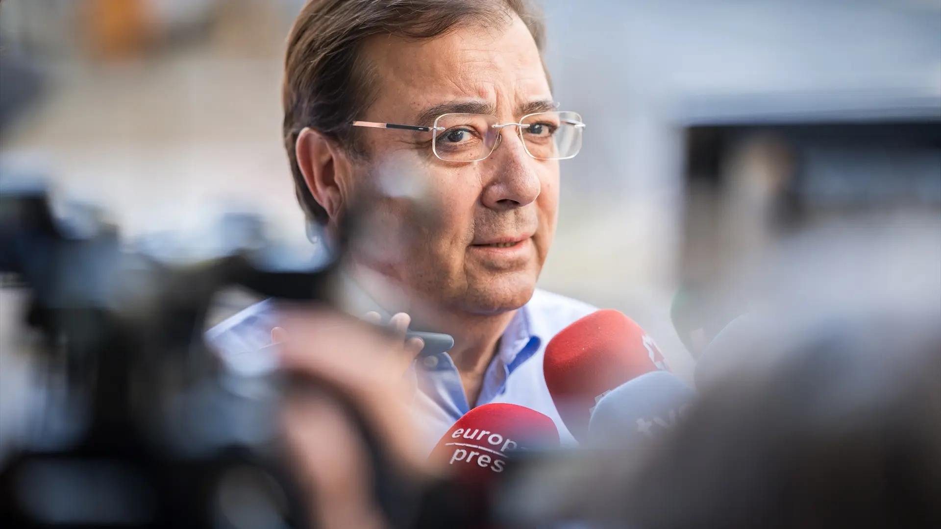 El PSOE de Extremadura desmiente la muerte de Guillermo Fernández Vara: «Está muy frágil»