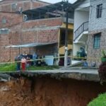 Noticias Antioquia: Desprendimiento de tierra tiene en riesgo 20 viviendas Noticias Antioquia: Desprendimiento de tierra tiene en riesgo 20 viviendas