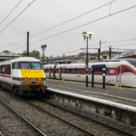 Dos detenidos tras un apuñalamiento «múltiple» en un tren en Reino Unido Dos detenidos tras un apuñalamiento «múltiple» en un tren en Reino Unido