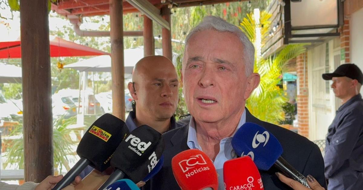 Antioquia: Uribe propone sentencia absolutoria a militares del Palacio Antioquia: Uribe propone sentencia absolutoria a militares del Palacio