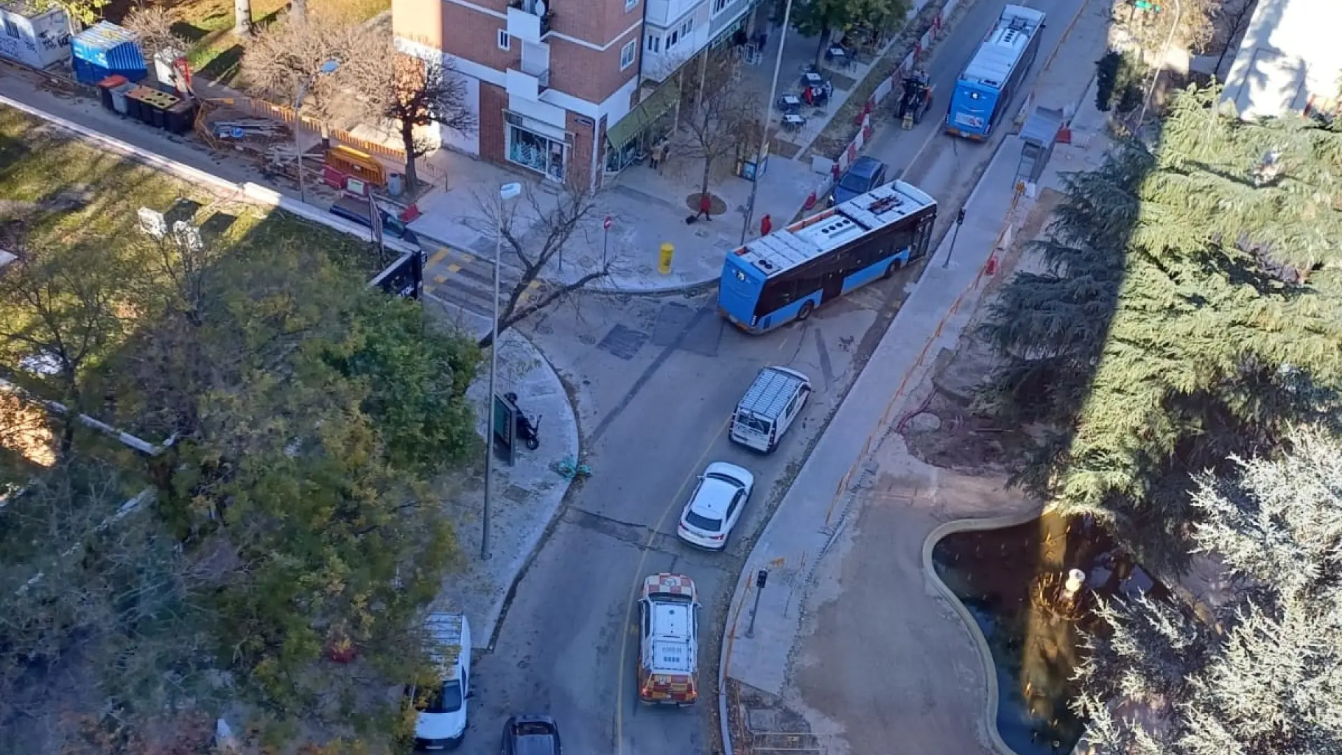San Pol de Mar mantiene su peatonalización, pese al rechazo vecinal por el «caos de tráfico» San Pol de Mar mantiene su peatonalización, pese al rechazo vecinal por el «caos de tráfico»