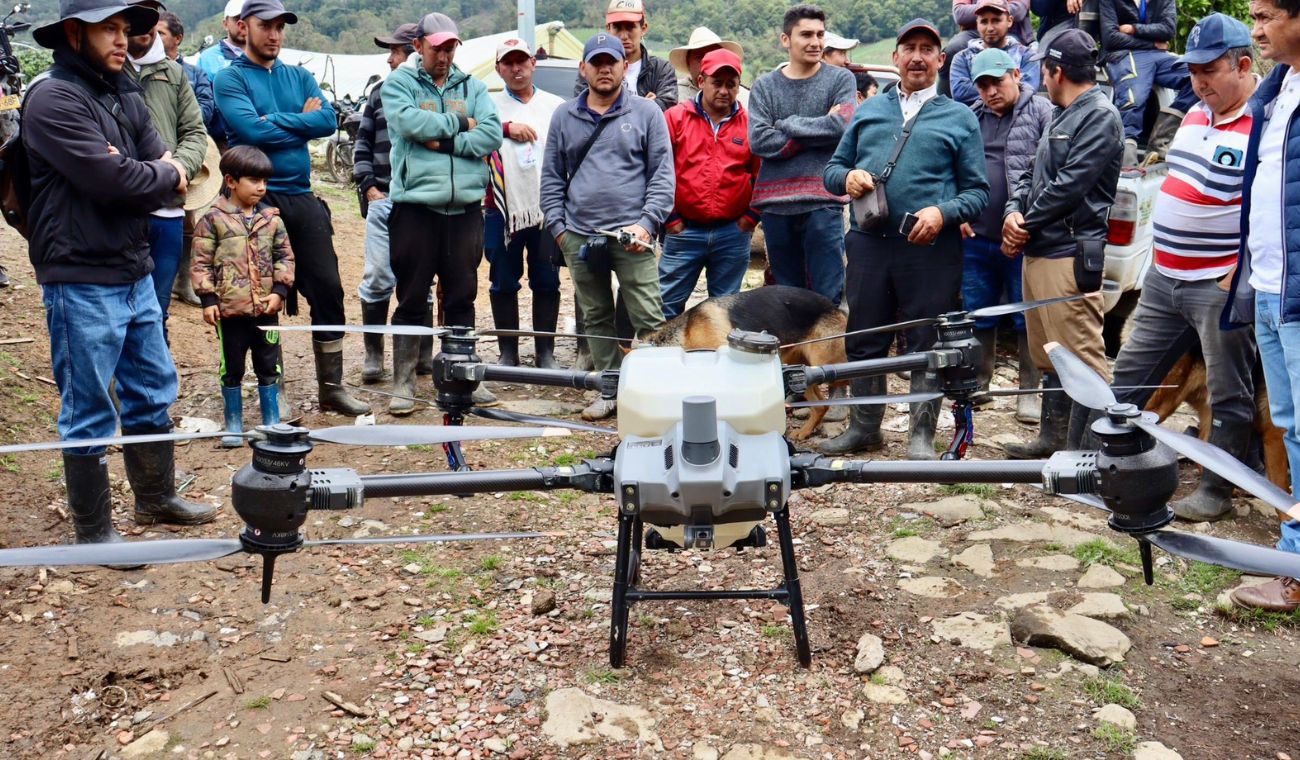 Campesinos de Cundinamarca llegan a donde antes no podían: drones son clave