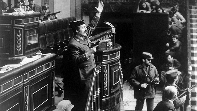 Así fue el 23-F, el fracasado golpe de Estado contra la democracia española apenas seis años después de la muerte de Franco Así fue el 23-F, el fracasado golpe de Estado contra la democracia española apenas seis años después de la muerte de Franco