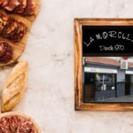 Un bar de Madrid hace posible el bocadillo imposible: oreja y morcilla Un bar de Madrid hace posible el bocadillo imposible: oreja y morcilla