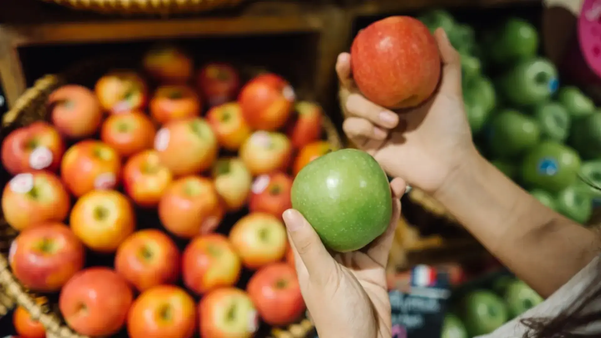 El 100 % de las manzanas españolas analizadas en un estudio contienen al menos un residuo de pesticida El 100 % de las manzanas españolas analizadas en un estudio contienen al menos un residuo de pesticida