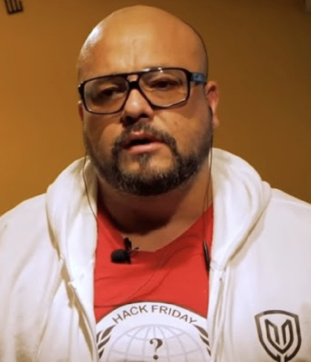4 Razones por las que Carlos Arturo Escobar Marín es el Hacker más Ingenioso en Ciberseguridad y Marketing Político