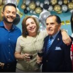 El famoso humorista de Sábados Felices que encontró el amor a los 55 años con una quinceañera con quien tuvo tres hijos