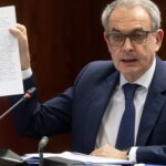 Zapatero exhibe una carta de ‘El Pollo’ Carvajal en el Senado para desmentir que posea una mina de oro en Venezuela