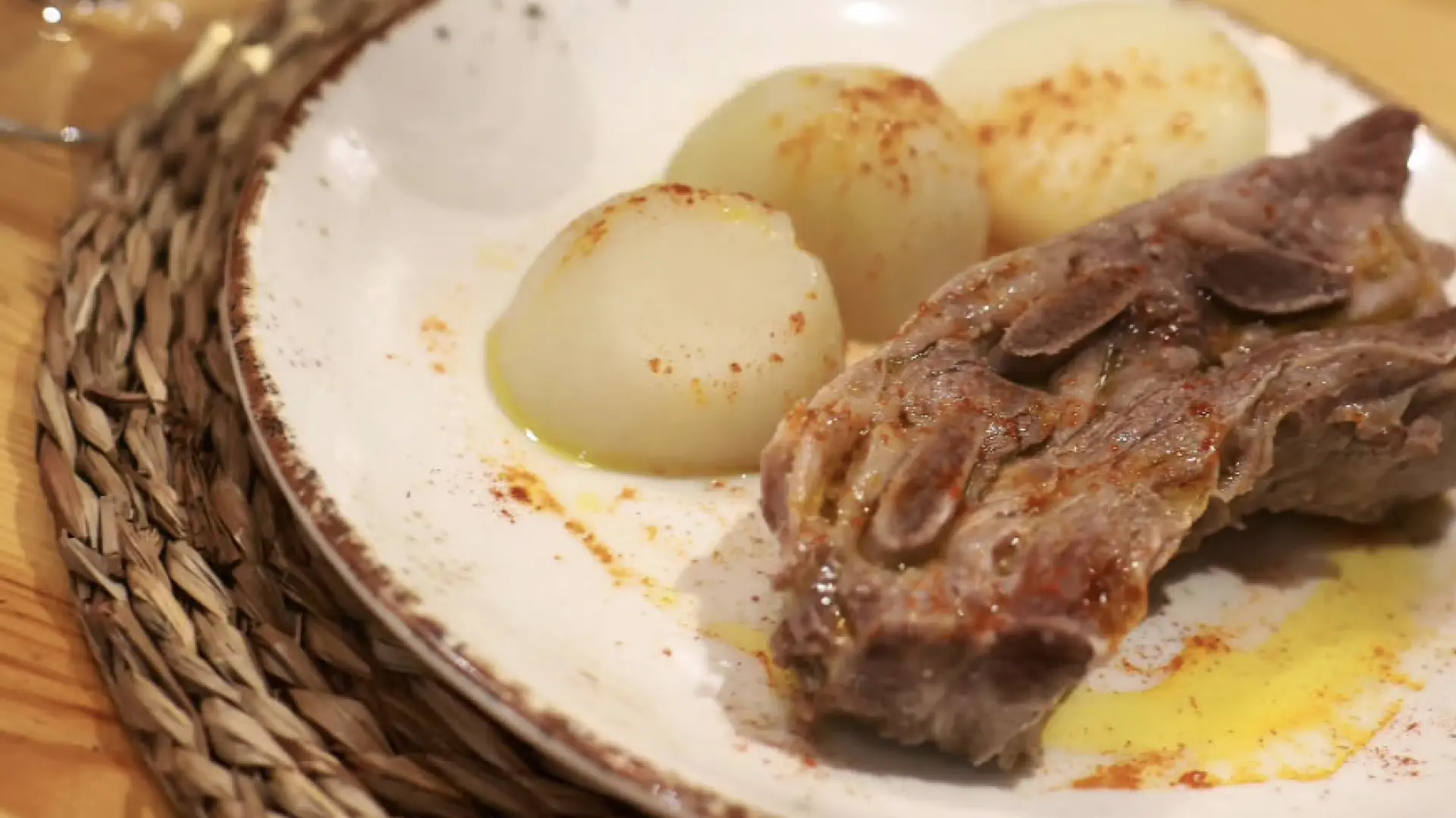 el plato gallego típico de Orense que triunfa en invierno el plato gallego típico de Orense que triunfa en invierno