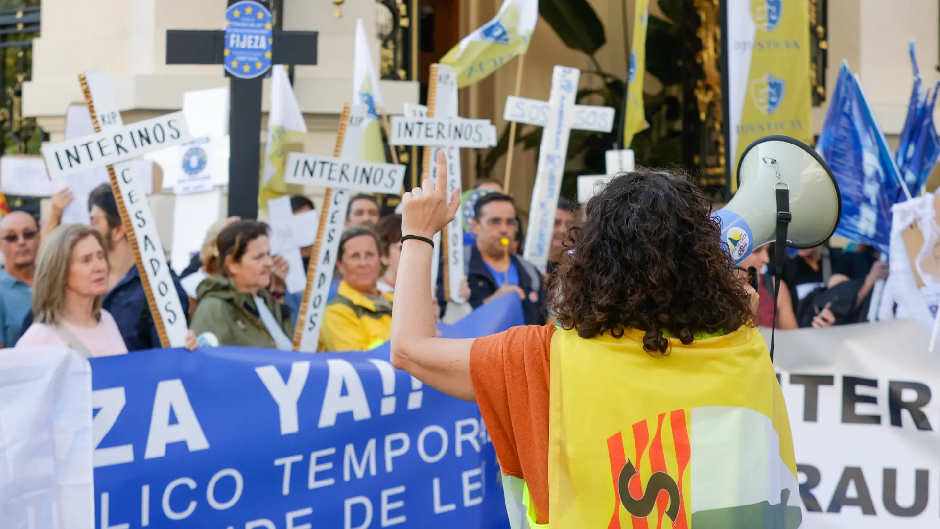 El abogado de los interinos celebra la sentencia del TJUE: «Obliga a hacerlos fijos, no hay alternativa» El abogado de los interinos celebra la sentencia del TJUE: «Obliga a hacerlos fijos, no hay alternativa»