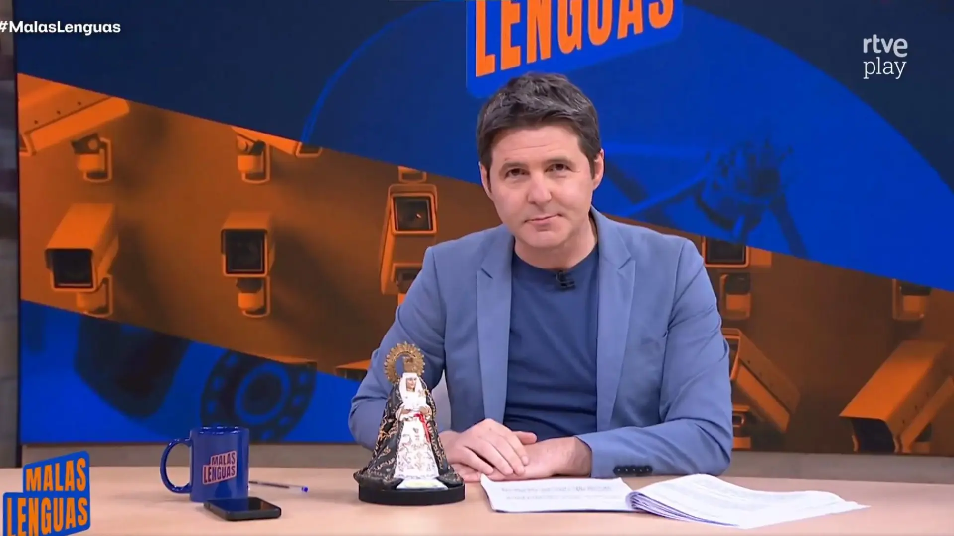 Jesús Cintora muestra en ‘Malas lenguas’ las últimas tendencias para espiar infidelidades Jesús Cintora muestra en ‘Malas lenguas’ las últimas tendencias para espiar infidelidades