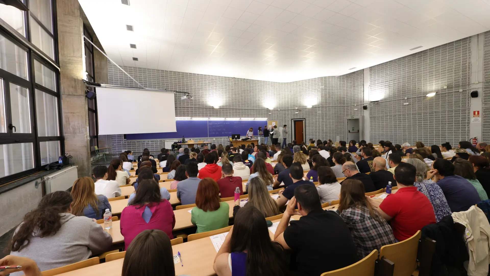 3.611 en Sanidad, 2.484 de Educación…
