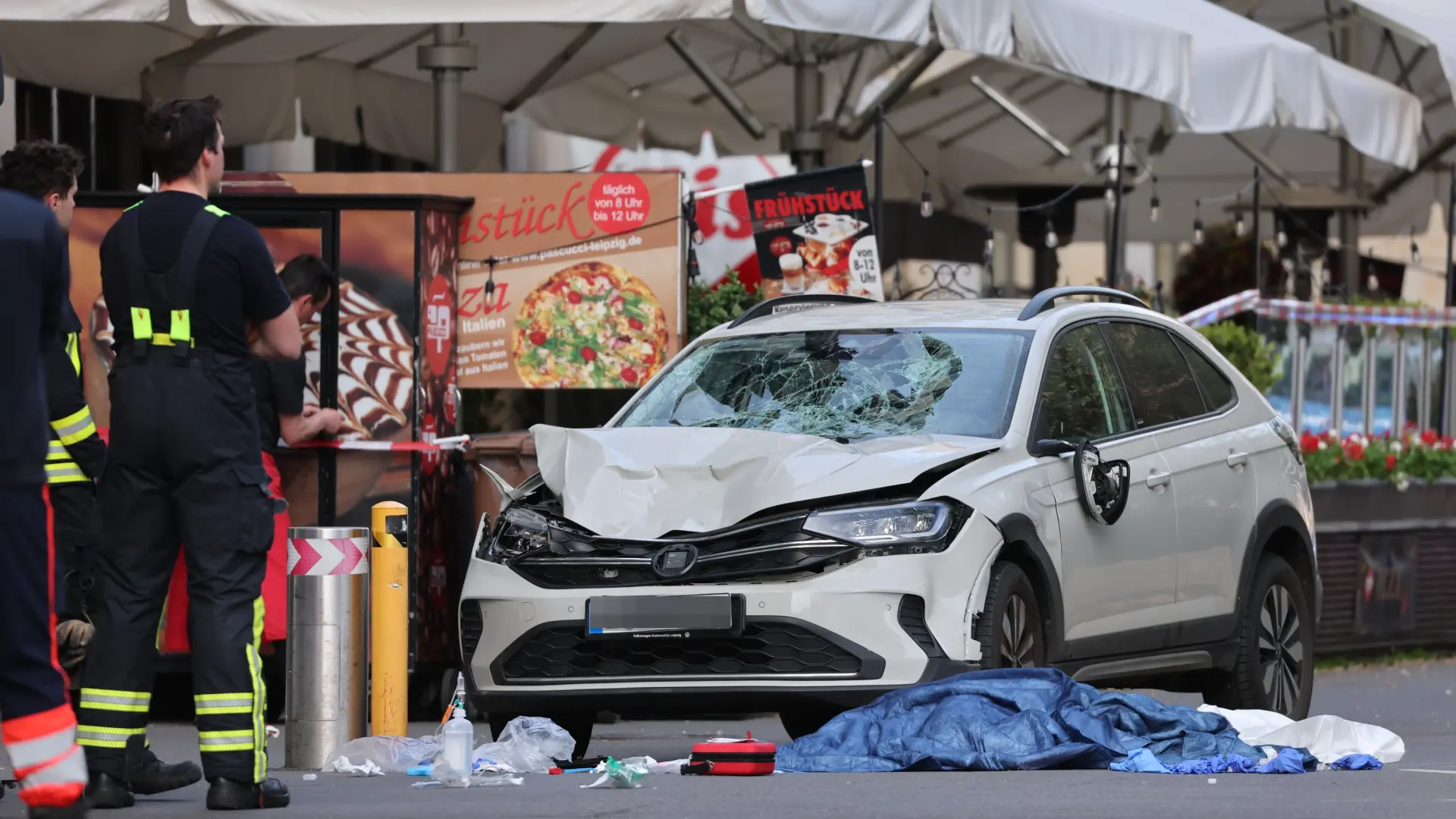 Al menos dos muertos y varios heridos tras un atropello en la ciudad alemana de Leipzig Al menos dos muertos y varios heridos tras un atropello en la ciudad alemana de Leipzig