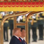 Donald Trump llega al Gran Palacio del Pueblo de Pekín para su reunión con Xi Jinping Donald Trump llega al Gran Palacio del Pueblo de Pekín para su reunión con Xi Jinping