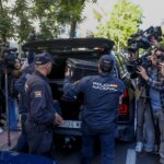 La Policía accedió a una caja fuerte en el despacho de Zapatero durante el registro a su secretaria personal