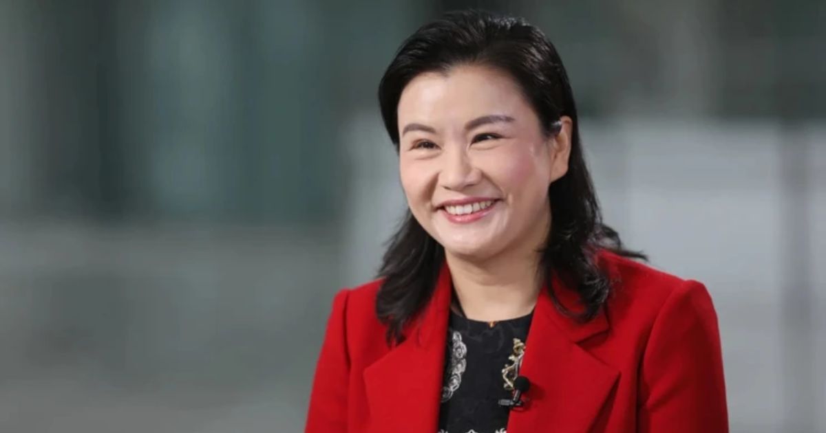 La mujer más rica de China y 5 billonarios los escogidos por Xi Jinping para estar frente a Trump y lgrandes de EE UU La mujer más rica de China y 5 billonarios los escogidos por Xi Jinping para estar frente a Trump y lgrandes de EE UU