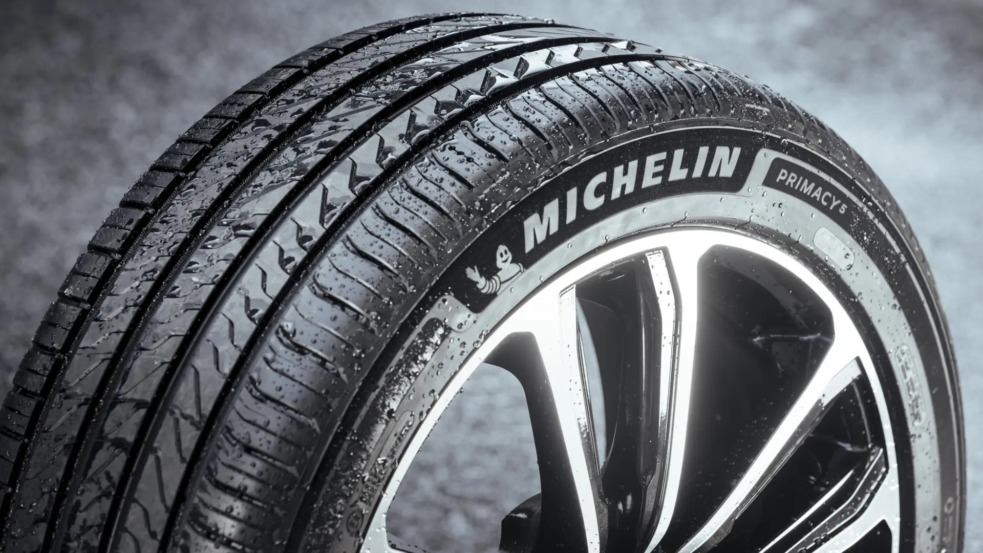Michelin reduce el ruido de rodadura con una innovadora solución que va dentro del neumático Michelin reduce el ruido de rodadura con una innovadora solución que va dentro del neumático