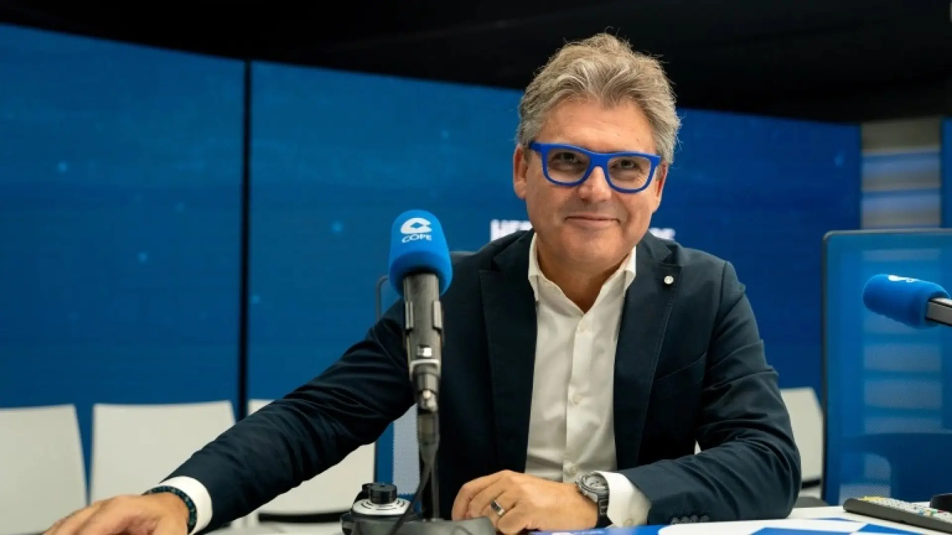«Preguntan por qué los jóvenes no pueden comprar un piso y la respuesta está delante de nuestras narices, un 14% de empleo con salarios bajos»