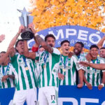 Racing celebra con sus hinchas su primer título profesional en 107 años Racing celebra con sus hinchas su primer título profesional en 107 años