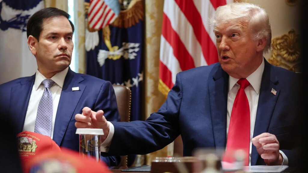 Bloqueo de activos, restricciones bancarias… el órdago de Trump que aleja a Meliá e Iberostar de Cuba Bloqueo de activos, restricciones bancarias… el órdago de Trump que aleja a Meliá e Iberostar de Cuba