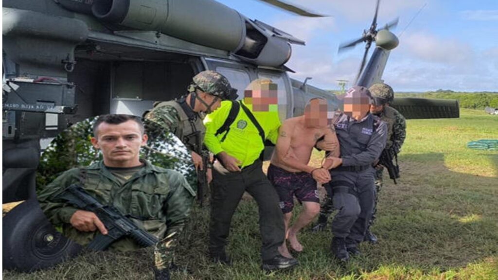 Capturan a alias “Mono Huevo”, señalado jefe armado de las disidencias de las Farc al mando de “Calarcá” Capturan a alias “Mono Huevo”, señalado jefe armado de las disidencias de las Farc al mando de “Calarcá”