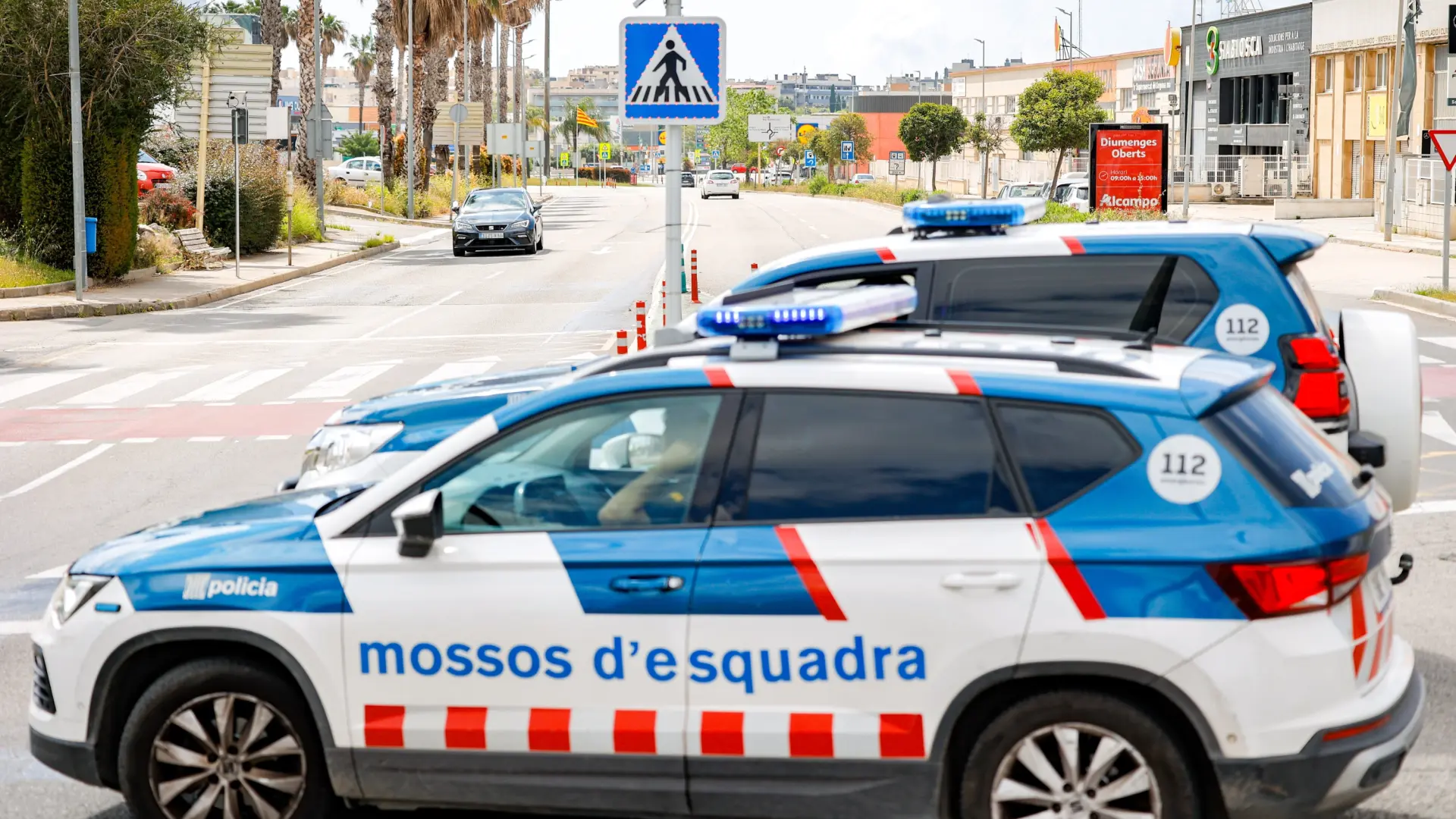 Dos detenidos por agresión sexual a tres chicas de 16 años en Girona Dos detenidos por agresión sexual a tres chicas de 16 años en Girona