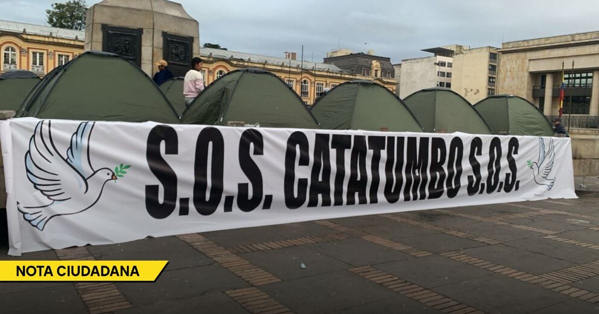 Mientras las campañas se toman las capitales, la guerra se ensaña con el Guaviare y el Catatumbo Mientras las campañas se toman las capitales, la guerra se ensaña con el Guaviare y el Catatumbo