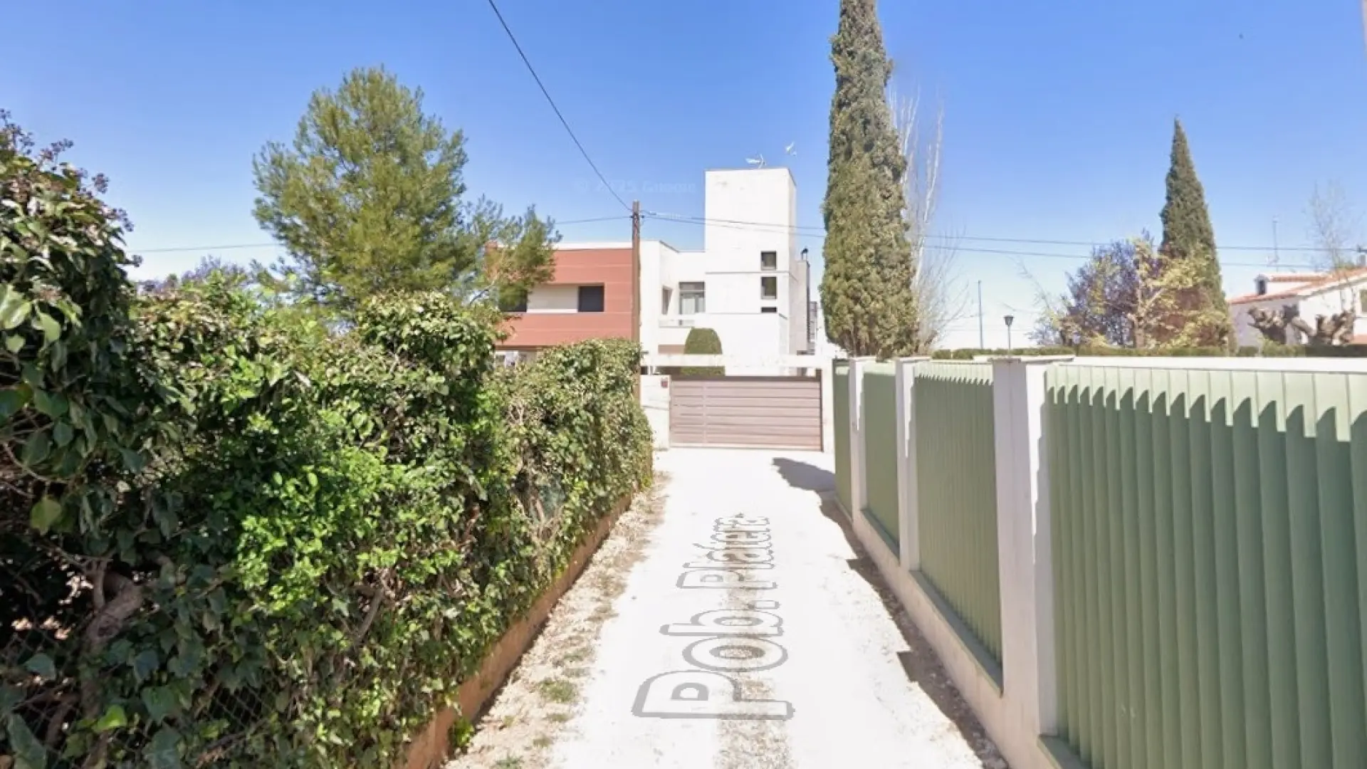 Muere un hombre de 80 años tras caer a la piscina de su propiedad en Alcázar de San Juan Muere un hombre de 80 años tras caer a la piscina de su propiedad en Alcázar de San Juan