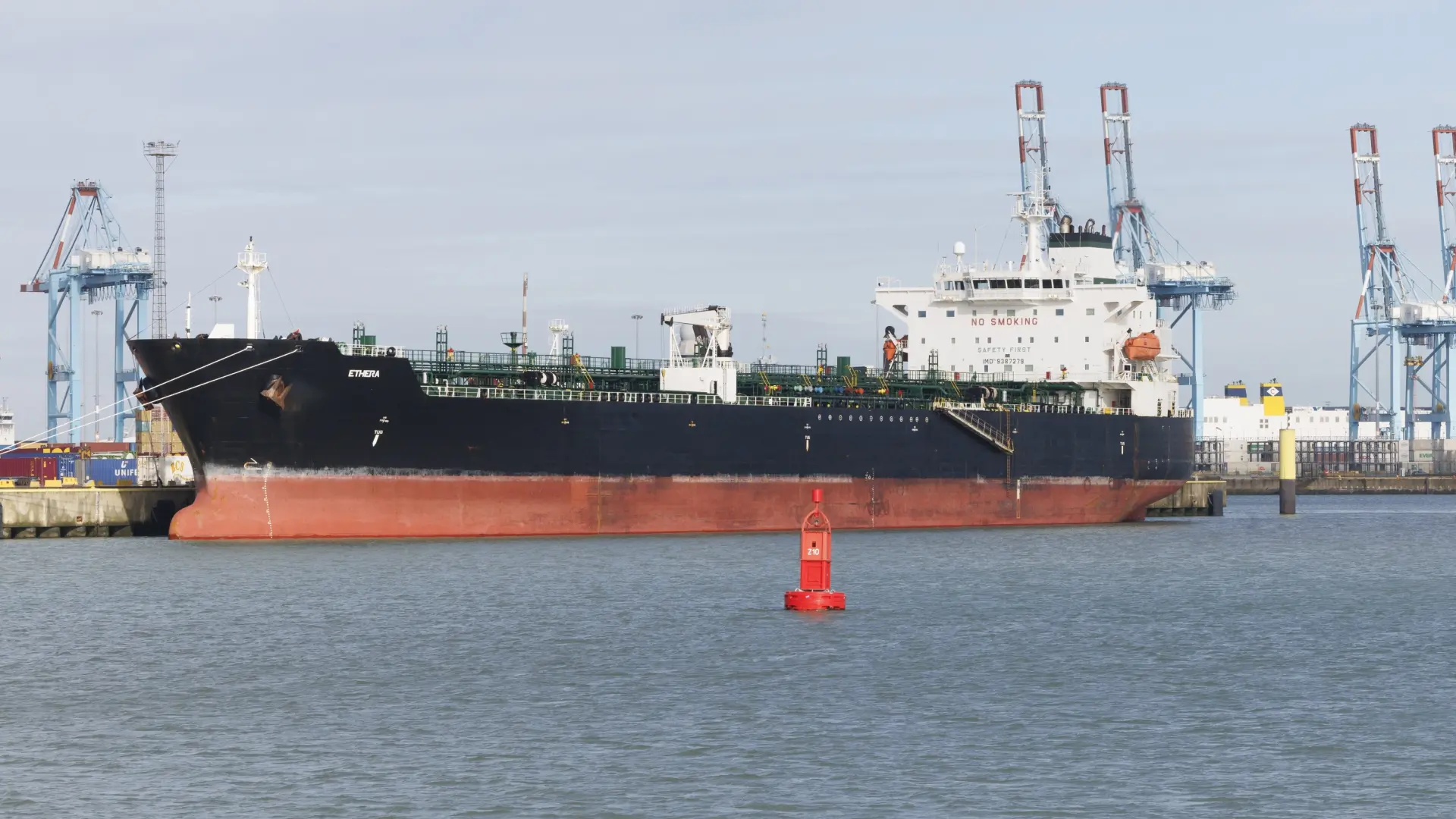 Reino Unido intercepta por primera vez un petrolero de la ‘flota fantasma’ de Rusia