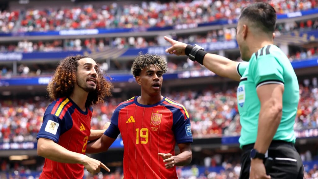 El polémico gol anulado a España El polémico gol anulado a España