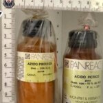 La Ertzaintza retira seis botes de ácido pícrico en centros escolares de Eibar, Getxo, Bilbao y Vitoria