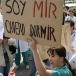 Sanidad propone reducir las guardias de los MIR a 17 horas y mejorar su retribución