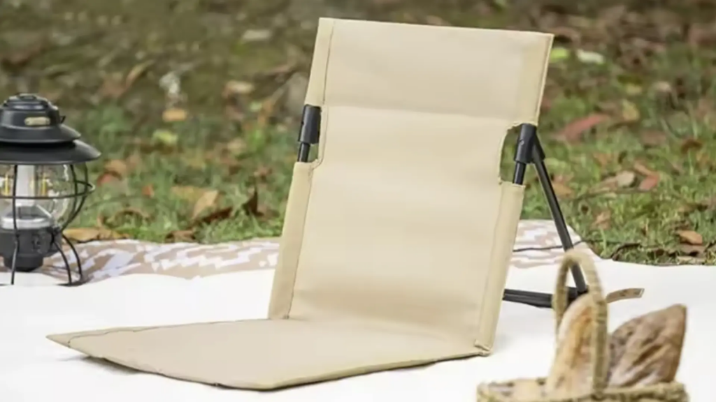 la silla plegable a ras de suelo que ocupa lo mismo que un bolso la silla plegable a ras de suelo que ocupa lo mismo que un bolso