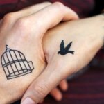 Sanidad retira con urgencia una tinta de tatuaje y maquillaje permanente que se vendía sin autorización