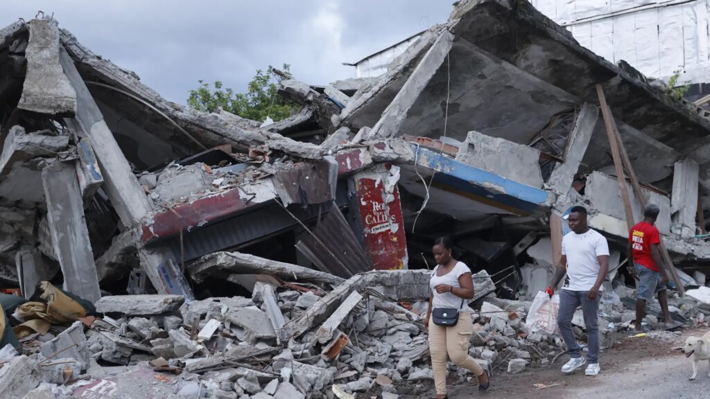 Tres terremotos en diez minutos en Colombia reavivan el recuerdo del seísmo de agosto