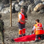 El hallazgo de otro cadáver eleva a 83 los fallecidos tras la entrada masiva en Ceuta El hallazgo de otro cadáver eleva a 83 los fallecidos tras la entrada masiva en Ceuta