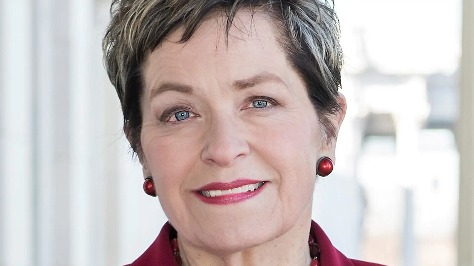 Hospitalizada una congresista de Ohio tras un accidente en el que se fugó el otro conductor Hospitalizada una congresista de Ohio tras un accidente en el que se fugó el otro conductor