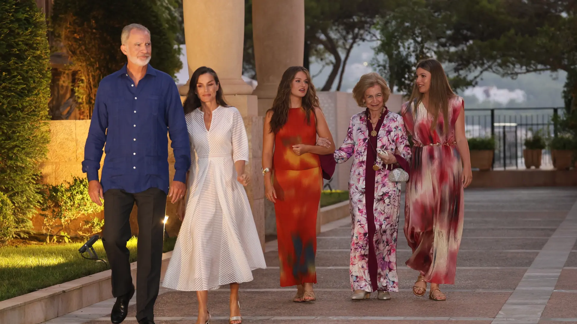 La Familia Real ofrece la tradicional recepción a autoridades y representantes de la sociedad balear en el Palacio de Marivent La Familia Real ofrece la tradicional recepción a autoridades y representantes de la sociedad balear en el Palacio de Marivent