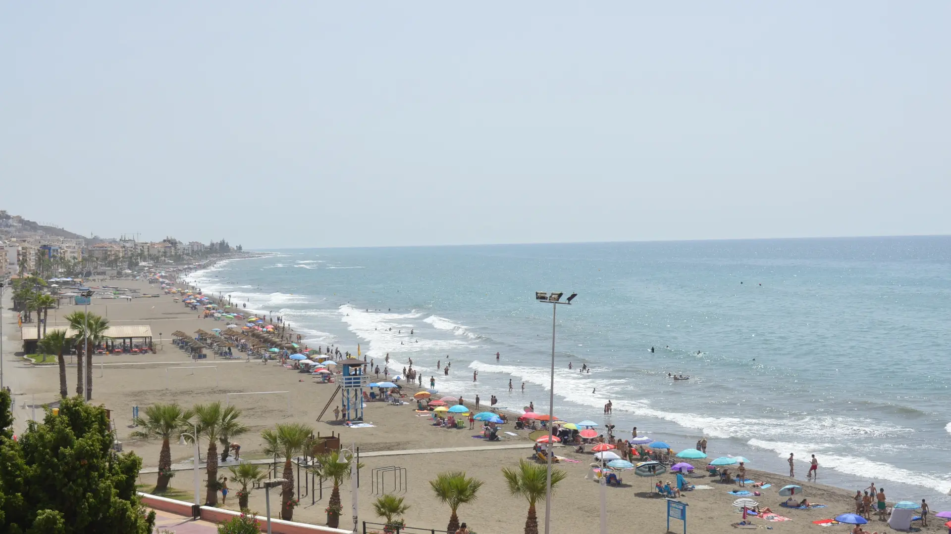 Muere ahogada una mujer de 50 años en una playa de Rincón de la Victoria