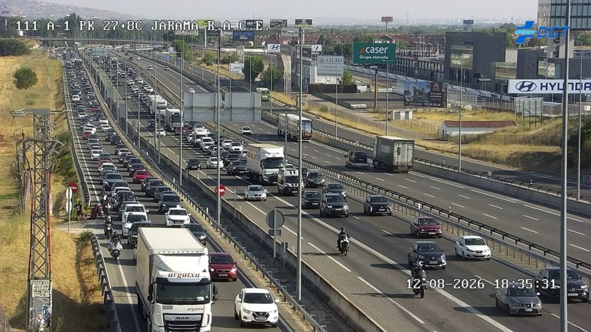 «Ya van tarde, pueden parar el coche y disfrutarlo desde otro sitio»