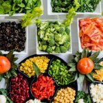 La dieta que logra reducir un 67% la grasa del hígado y puede ayudar a revertir la prediabetes