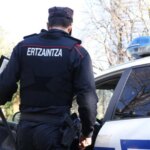 Detenidos en Gernika los padres de una menor de 14 años embarazada y obligada a casarse con un hombre de 27