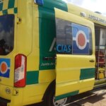 Herida una mujer al ser arrastrada por su coche y caer por un desnivel de tres metros en Galicia