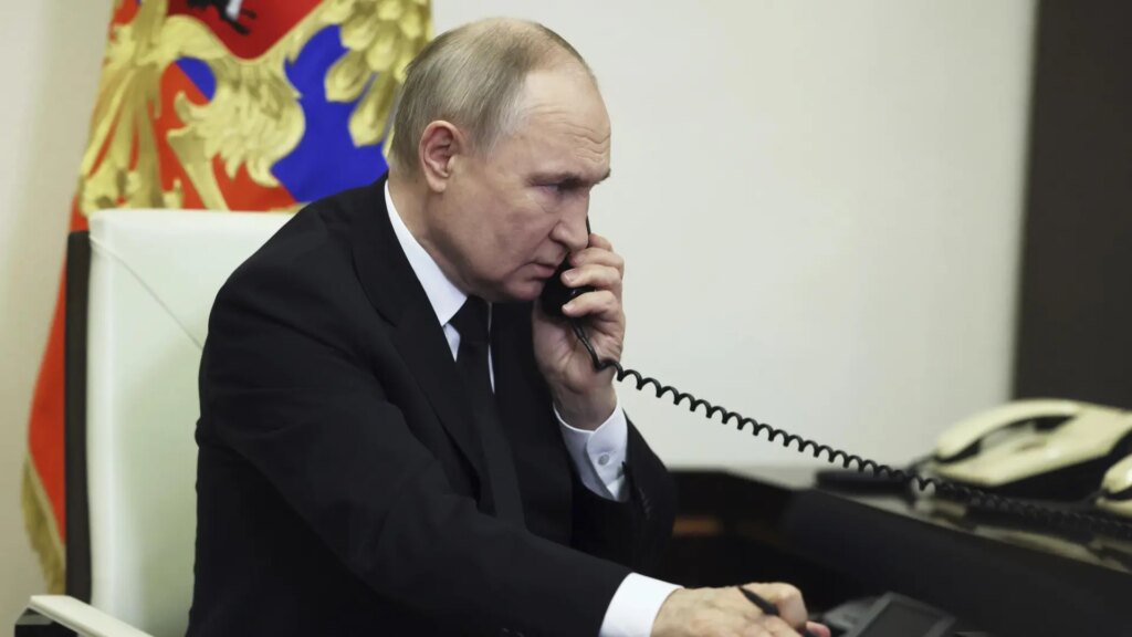 Putin ordena suspender tres días los ataques a Kiev tras la llegada de los emisarios de EEUU Putin ordena suspender tres días los ataques a Kiev tras la llegada de los emisarios de EEUU