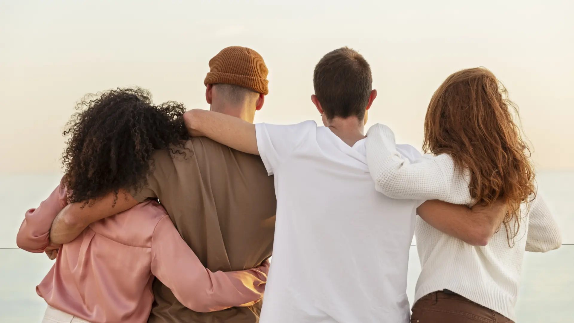 aprende a reconocer qué tipo de amigos tienes aprende a reconocer qué tipo de amigos tienes